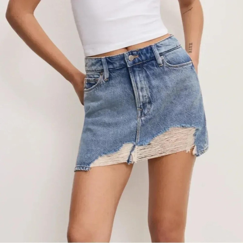 Good American NWT Shredded Mini Skirt - Size 6‎ - MSRP: $149